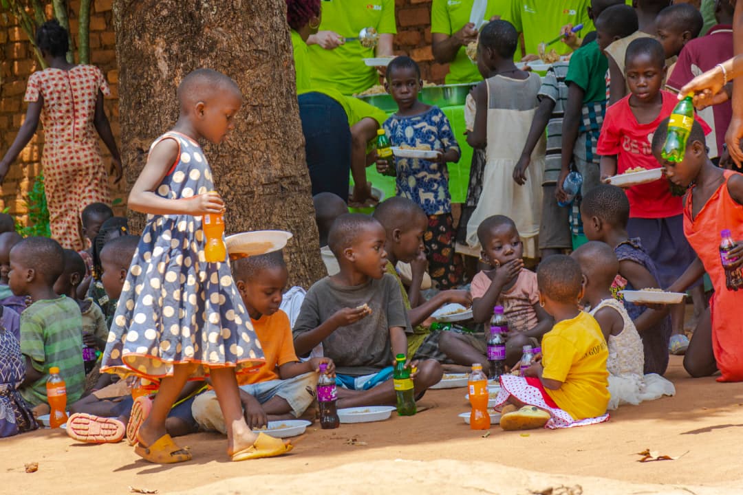 8415c313-f189-40d2-9873-1ec966369ea0